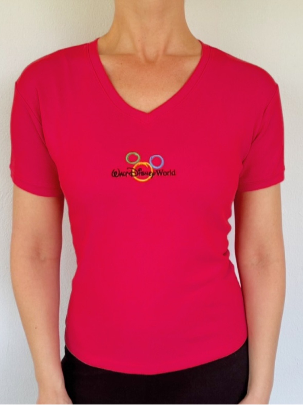 Vintage Disney red Mickey Mouse cotton v-neck short sleeve tee size medium